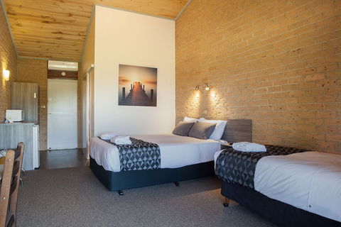 Lookout Mountain Retreat - Accommodation VIC 5