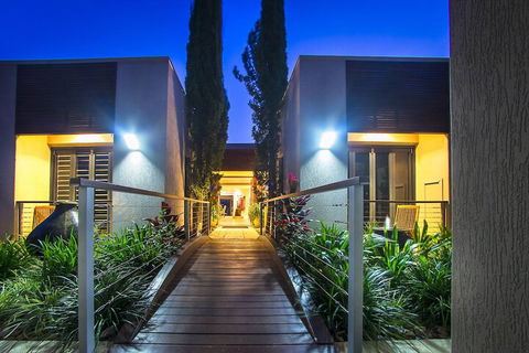 Grandeur On Bay Three - Accommodation VIC 5
