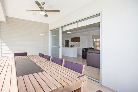 Petrie Beach Holiday Home - Accommodation VIC 2