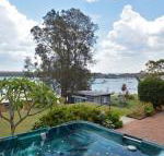 The House on the Lake at Fishing Point Lake Macquarie honestly put the line in  catch fish - Accommodation VIC