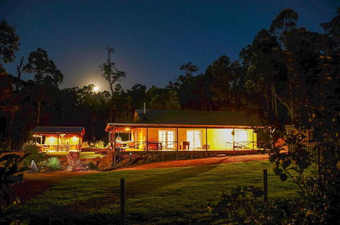 Nannup Bush Retreat - Accommodation VIC 5