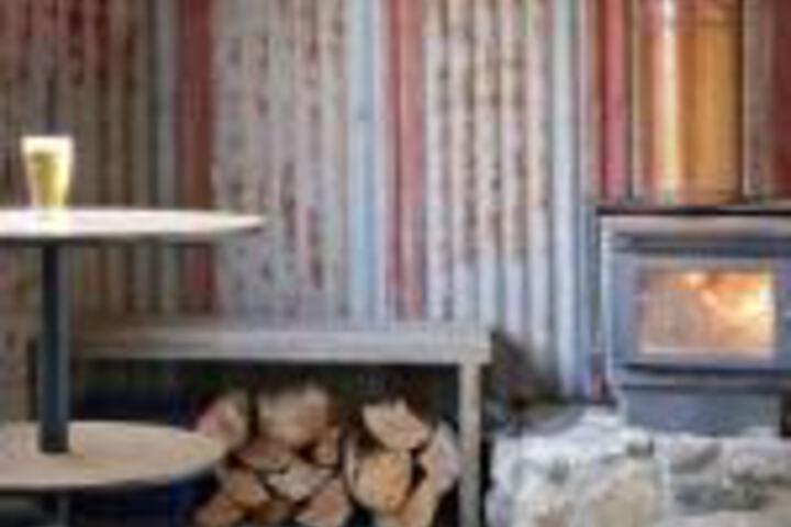 Ando NSW Accommodation VIC