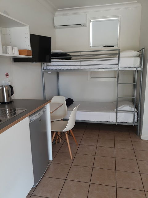 Belmont Palms Motel - Accommodation VIC 6