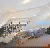 Newcastle Short Stay Apartments - Vista Apartment - Accommodation VIC
