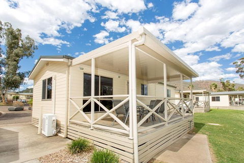 Paradise Tourist Park - Accommodation VIC 1