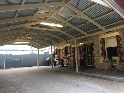 Two Cow Cottage Bed & Breakfast - Accommodation VIC 6