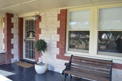 Two Cow Cottage Bed & Breakfast - Accommodation VIC 5