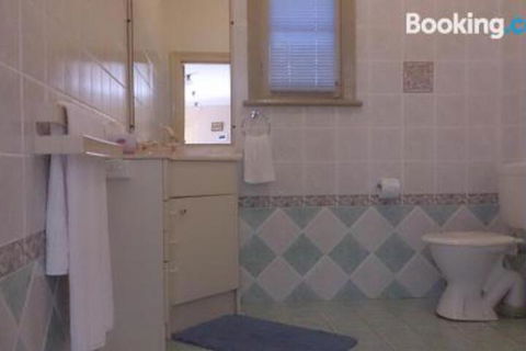 Boutique Motel Sefton House - Accommodation VIC 5