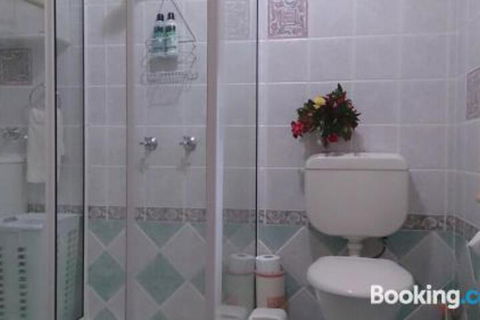 Boutique Motel Sefton House - Accommodation VIC 6