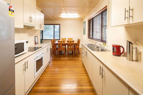 The Residence - Accommodation VIC 3
