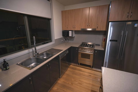 Dacelo - Accommodation VIC 2