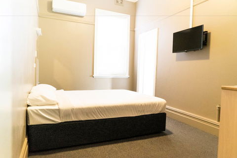 Swansea Hotel - Accommodation VIC 4