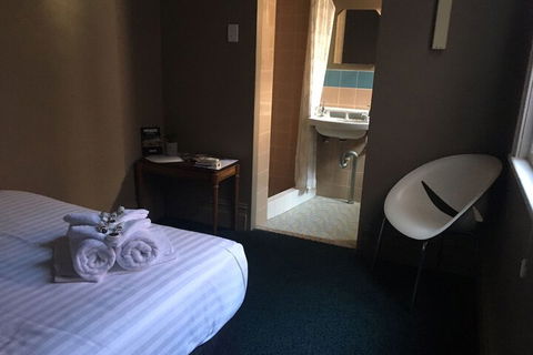 Swansea Hotel - Accommodation VIC 6