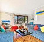 Sandy Toes Beach House Jervis Bay 2min to Beach - Accommodation VIC