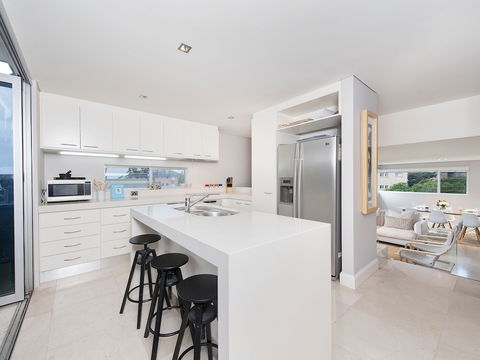 The Penthouse At Little Beach - Accommodation VIC 1