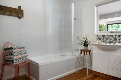 Langfields - Accommodation VIC 4