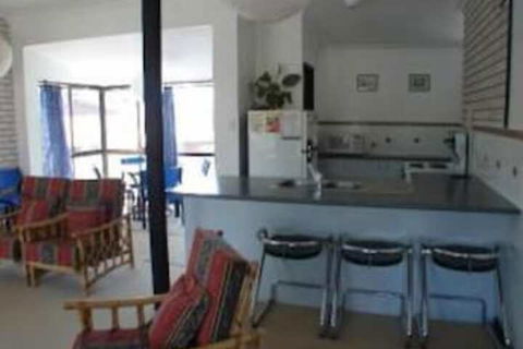 Villa Ellisa, Unit 5/10 Columbia Close - Accommodation VIC 2