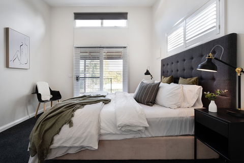 Oblique - Accommodation VIC 1
