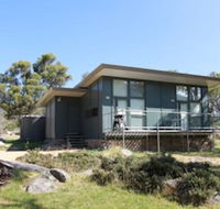 Ecocrackenback 17 Sustainable chalet close to the slopes. - Accommodation VIC