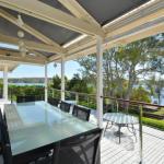 Morisset Bay Waterfront Views Lake House Looking Over Trinity Marina - Accommodation VIC 0