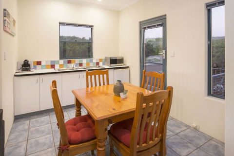 Kilifi Beach House Gnarabup - Accommodation VIC 6