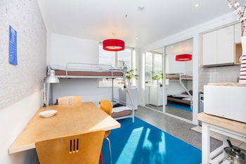 HENRIETTA, Carlton Studio Apartment - Accommodation VIC 0