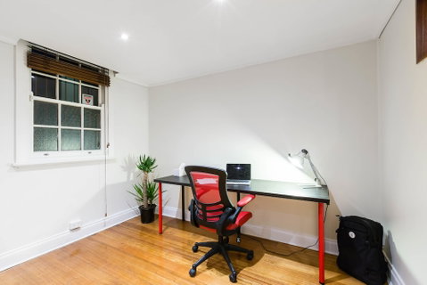 HELENA, 2BDR Fitzroy House - Accommodation VIC 1