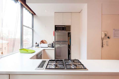 BENJAMIN, 2BDR Melbourne Apartment - Accommodation VIC 2