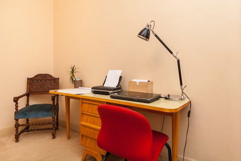 MADELINE, 1BDR Fitzroy Apartment - Accommodation VIC 3
