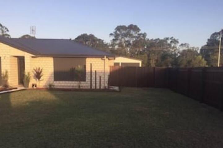 Kawungan QLD Accommodation VIC