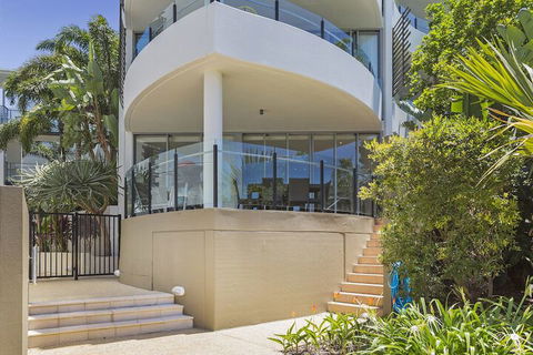 COTTON BEACH On The POOL 66 - Accommodation VIC 3