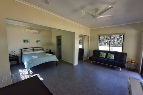 Daintree Peaks ECO Stays - Accommodation VIC 2
