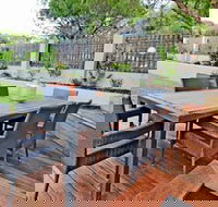 Stones Throw - Accommodation VIC