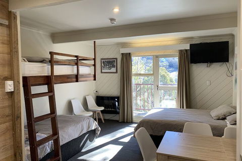 Tyrola 4 - Accommodation VIC 1