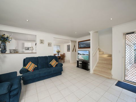 White Waves 7B Achilles Street - Accommodation VIC 4