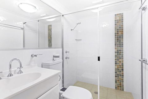 Grevillia, Bay Parklands, Unit 38/2 Gowrie Avenue - Accommodation VIC 6