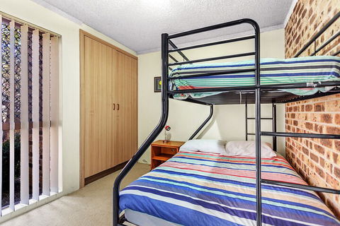 Grevillia, Bay Parklands, Unit 38/2 Gowrie Avenue - Accommodation VIC 3