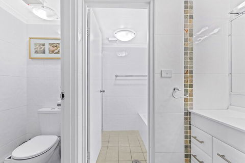 Grevillia, Bay Parklands, Unit 38/2 Gowrie Avenue - Accommodation VIC 5