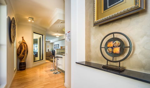 LUXE At Sanctuary Cove - Accommodation VIC 4