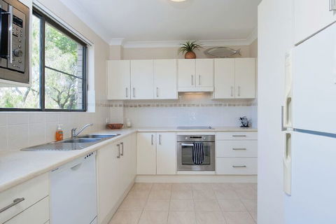 Victory Court Unit 3 / 3 Columbia Close - Accommodation VIC 4