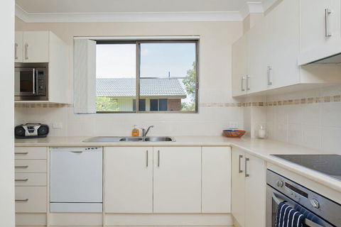 Victory Court Unit 3 / 3 Columbia Close - Accommodation VIC 3