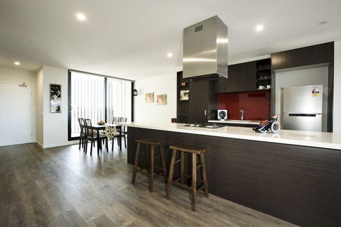 Luxeden Apartments - Accommodation VIC 5