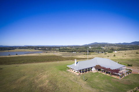 Holman Estate - Accommodation VIC 3