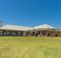 Holman Estate - Accommodation VIC
