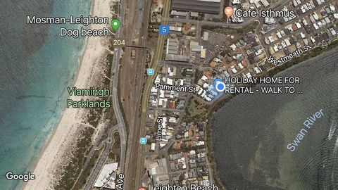 River Front Architect Villa - Accommodation VIC 2