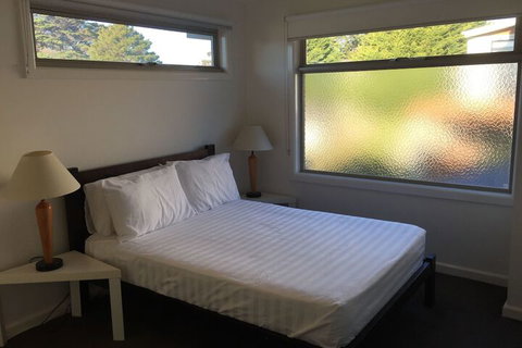 Aquawaters House By Barefoot Beach Stays - Accommodation VIC 3