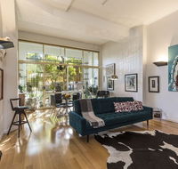 Warehouse in Woolloomooloo - Accommodation VIC