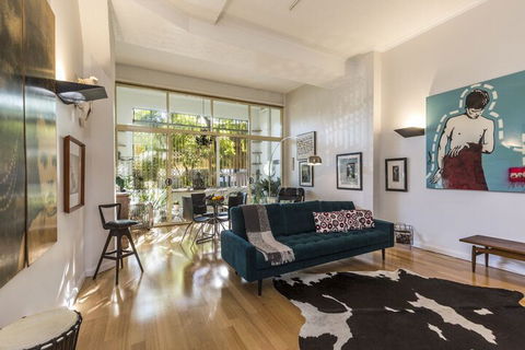 Warehouse In Woolloomooloo - Accommodation VIC 0