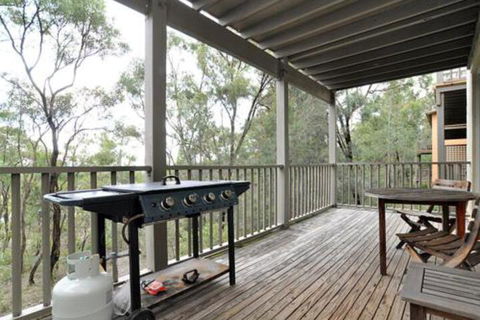 Villa Pinot Located Within Cypress Lakes - Accommodation VIC 0