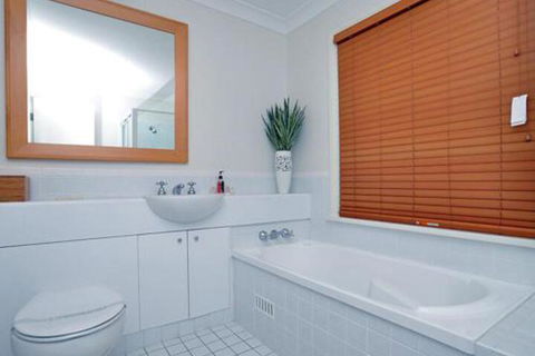 Villa Executive 2br Valley Views Resort Condo Located Within Cypress Lakes Resort (nothing Is More Central) - Accommodation VIC 2